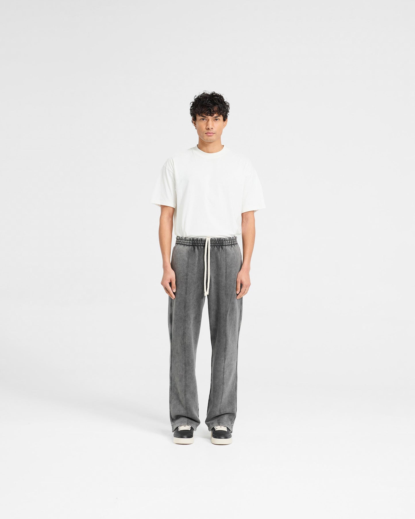 REPRESENT Initial Sweatpants Black