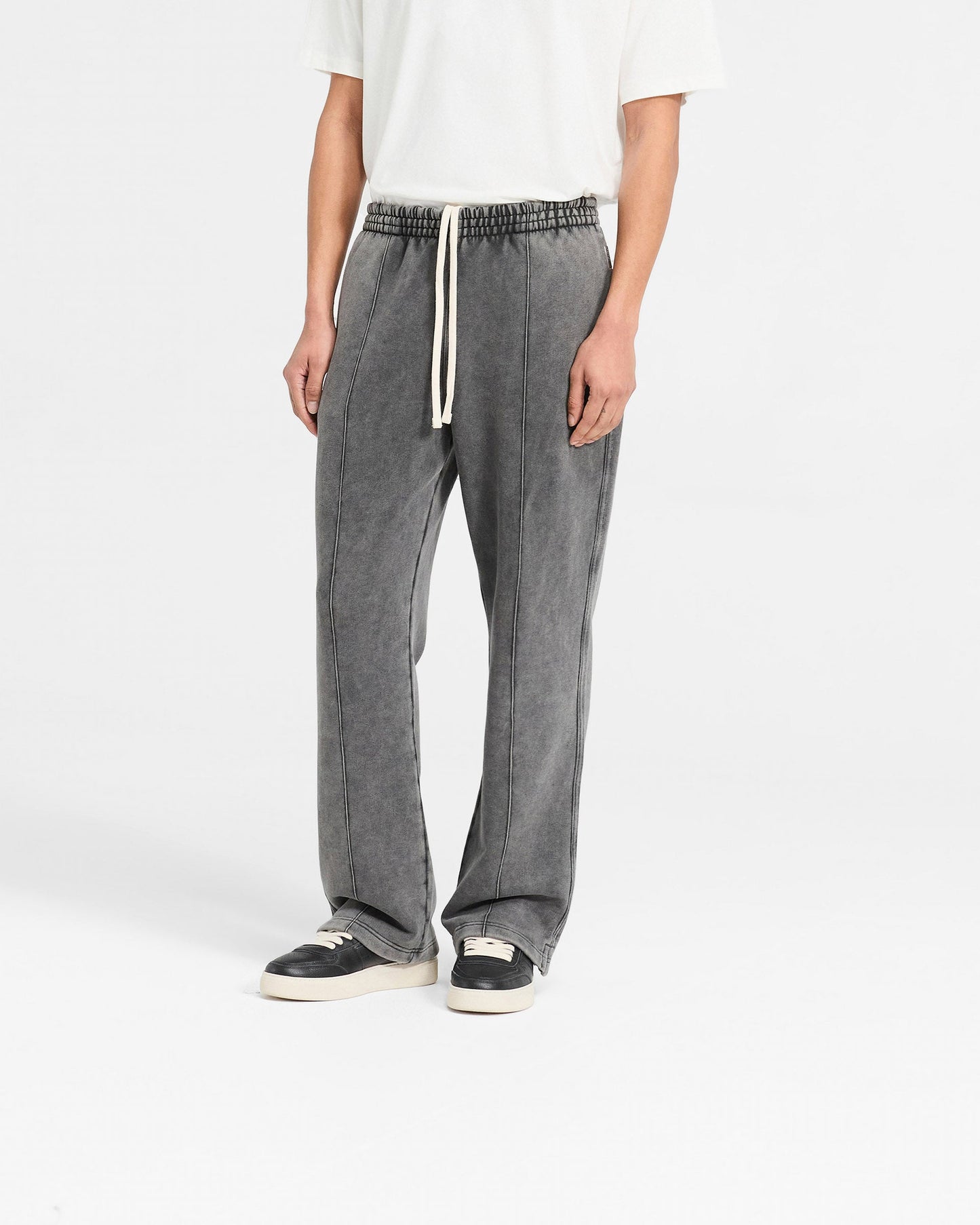 REPRESENT Initial Sweatpants Black