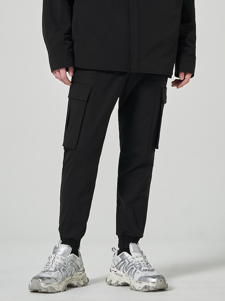 JUUN.J Wool-blended Cargo Jogger Pants Black