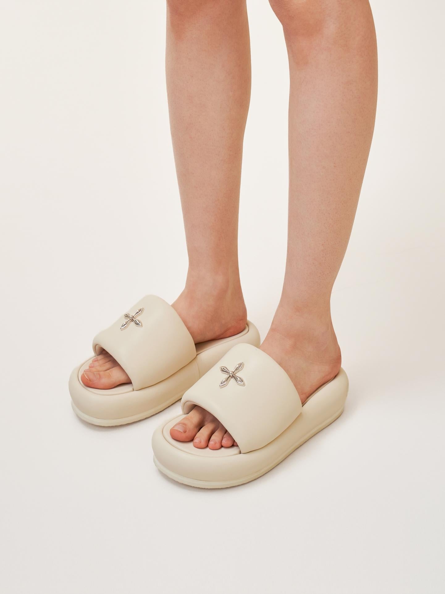 SMFK Compass Cross Classic Slippers