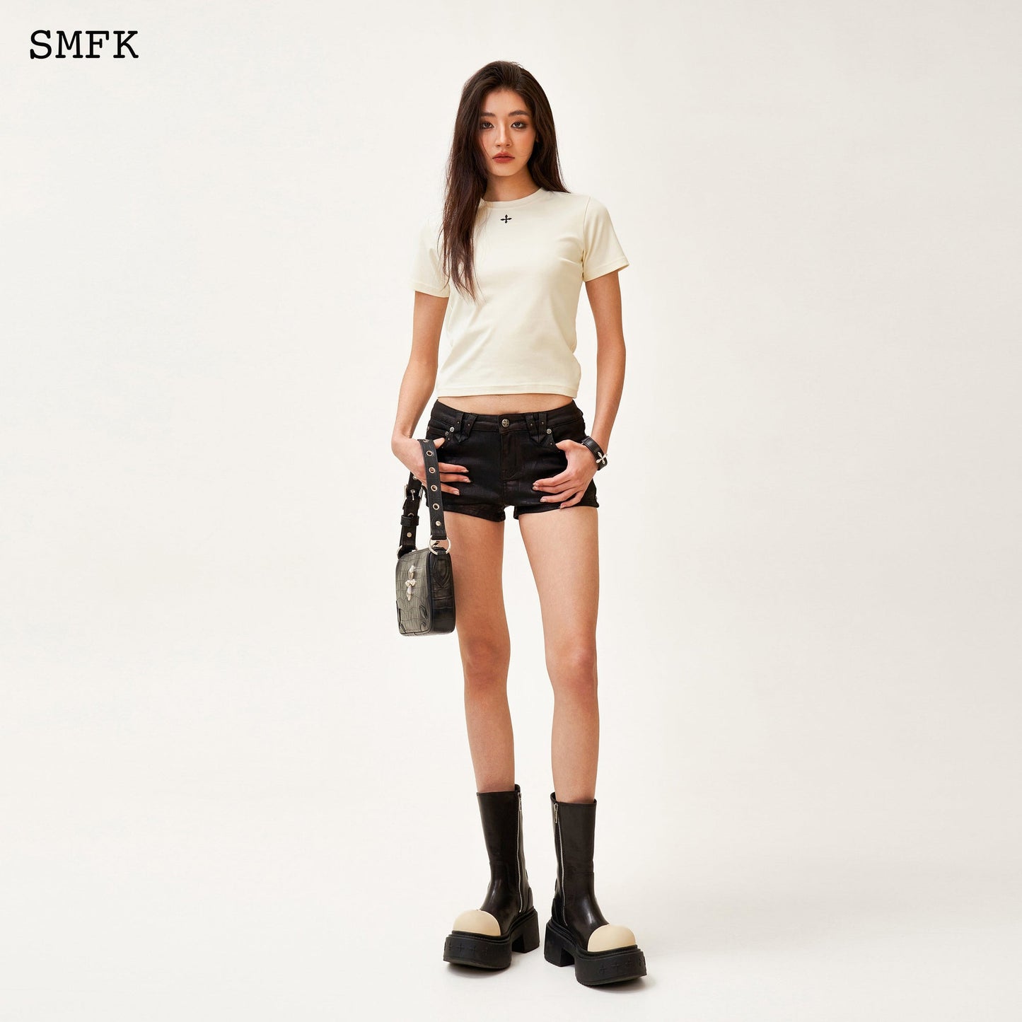 SMFK Compass Tarpan Lightning Black Short Jeans