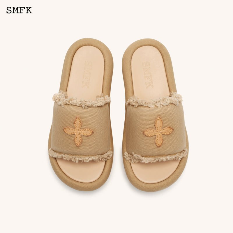 SMFK Compass Wheat Bread Shape Bumper