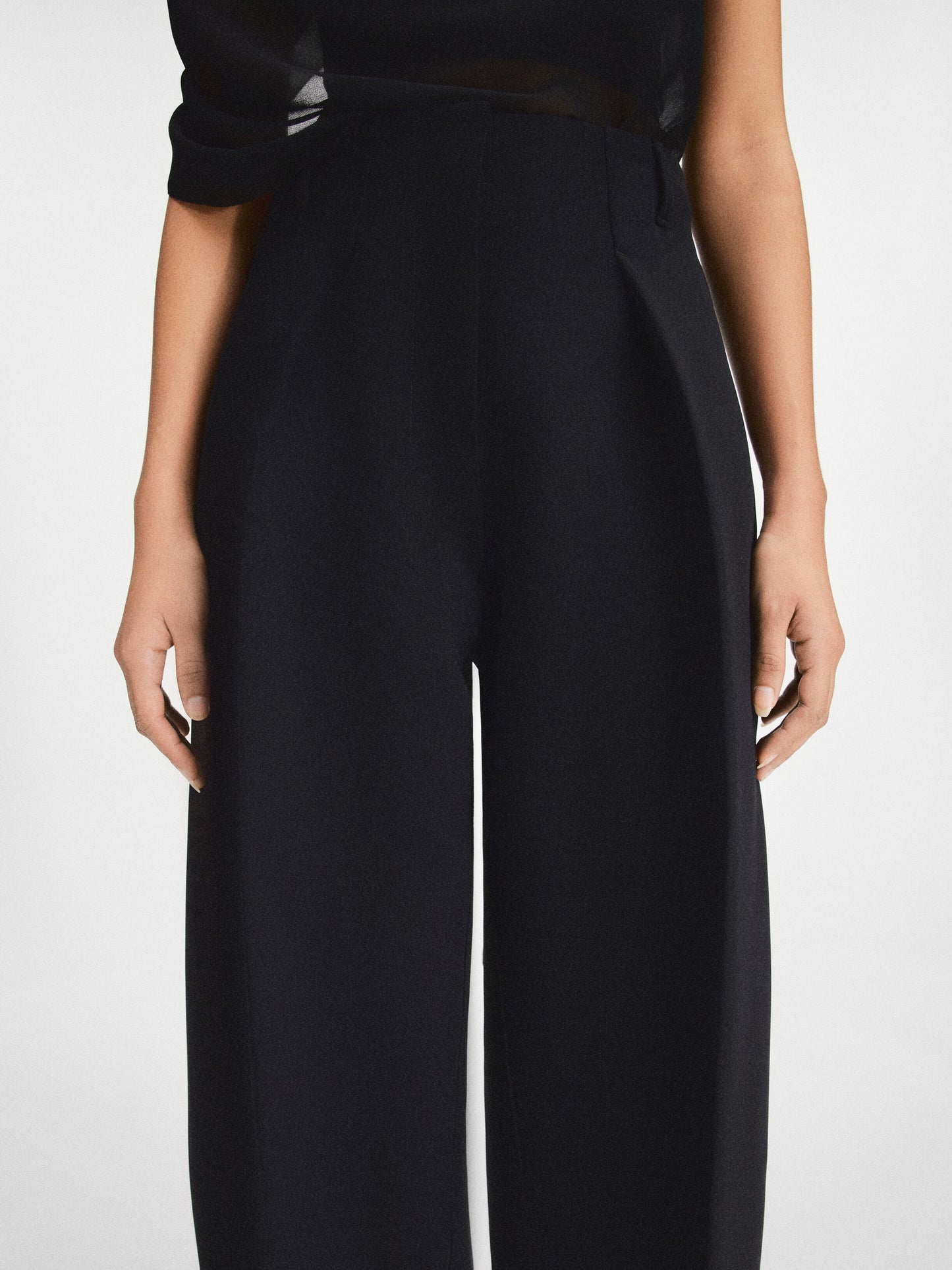 JACQUEMUS Le pantalon Ovalo