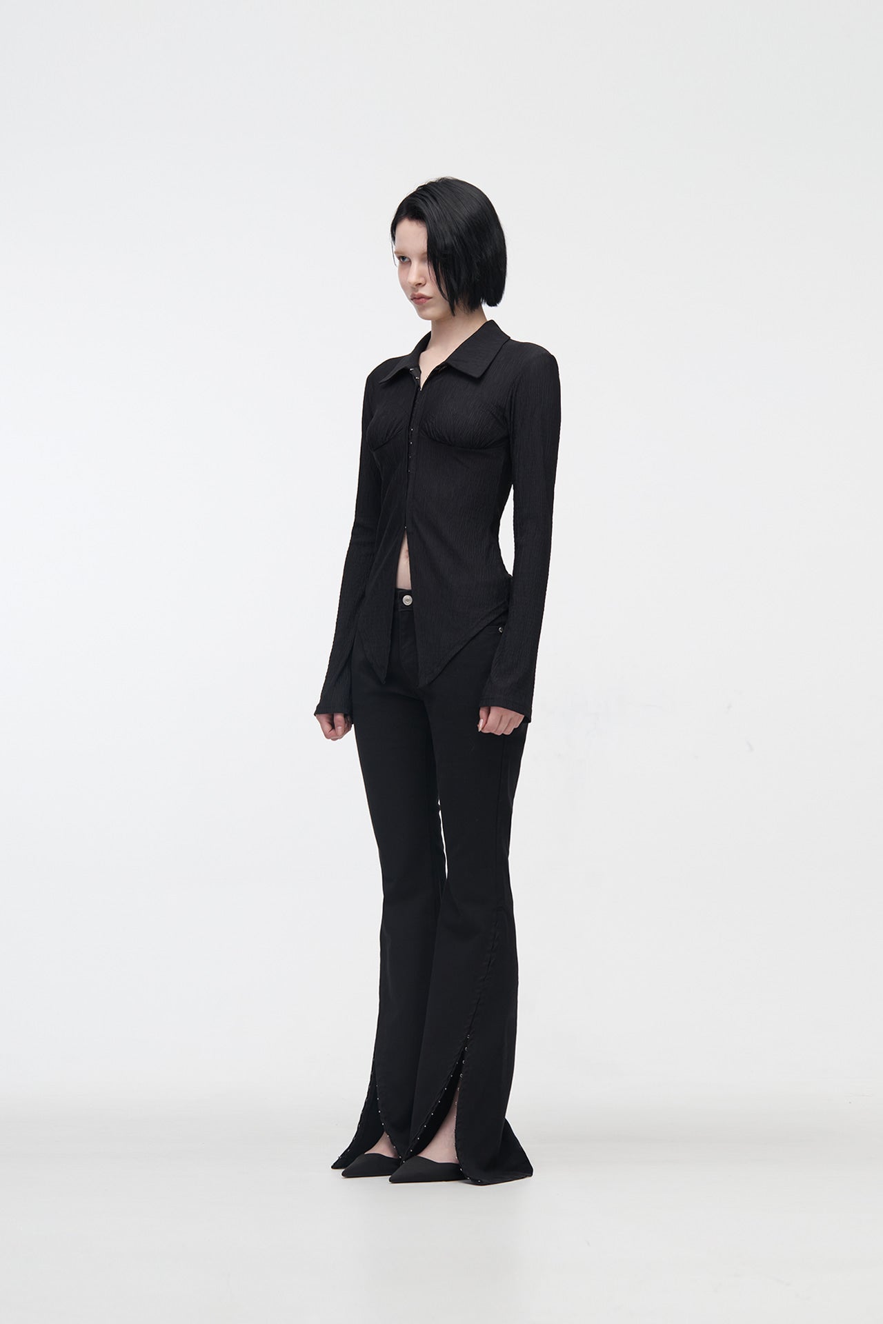 YUSE Pleats Slim Hook Closing Shirt Black