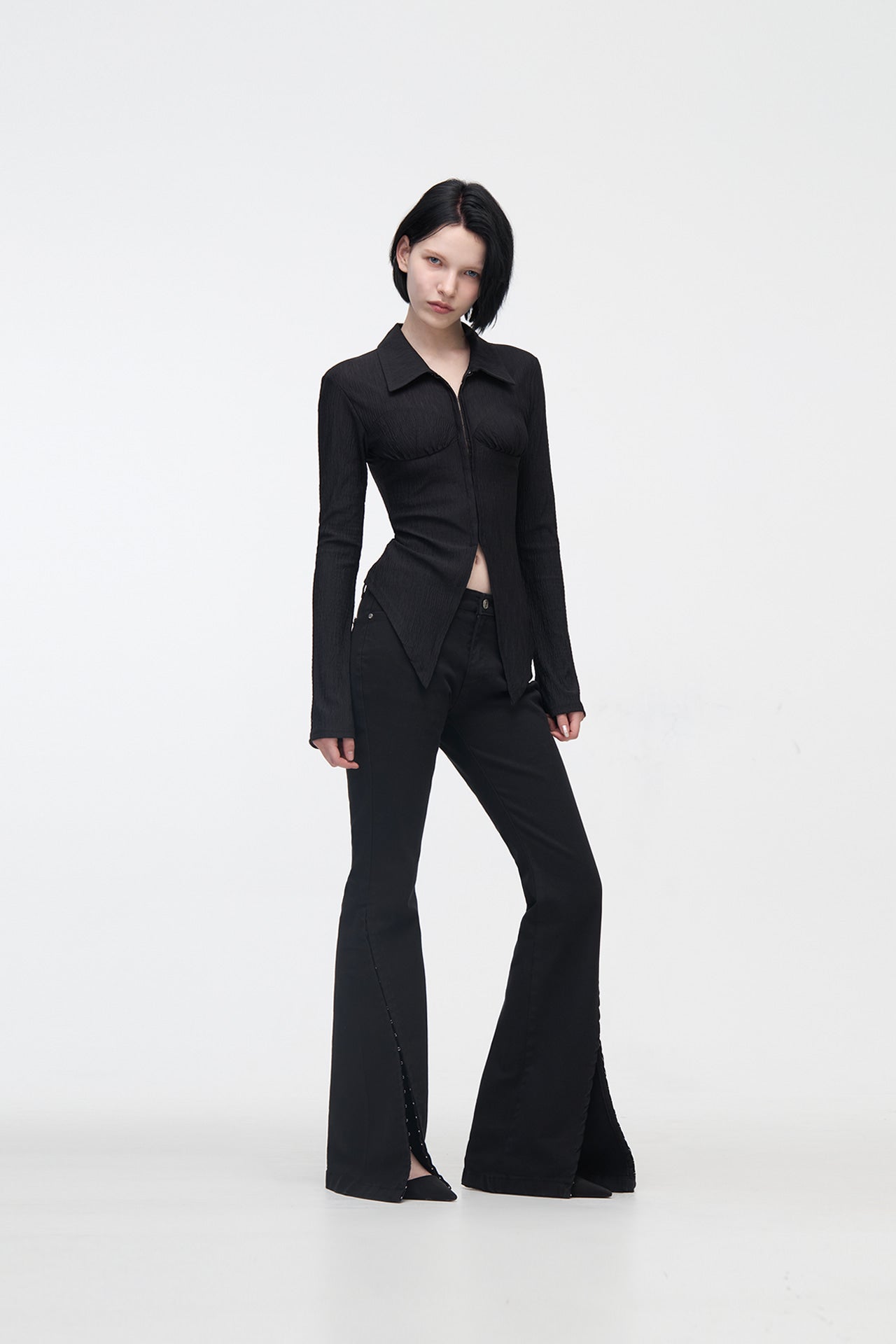 YUSE Pleats Slim Hook Closing Shirt Black