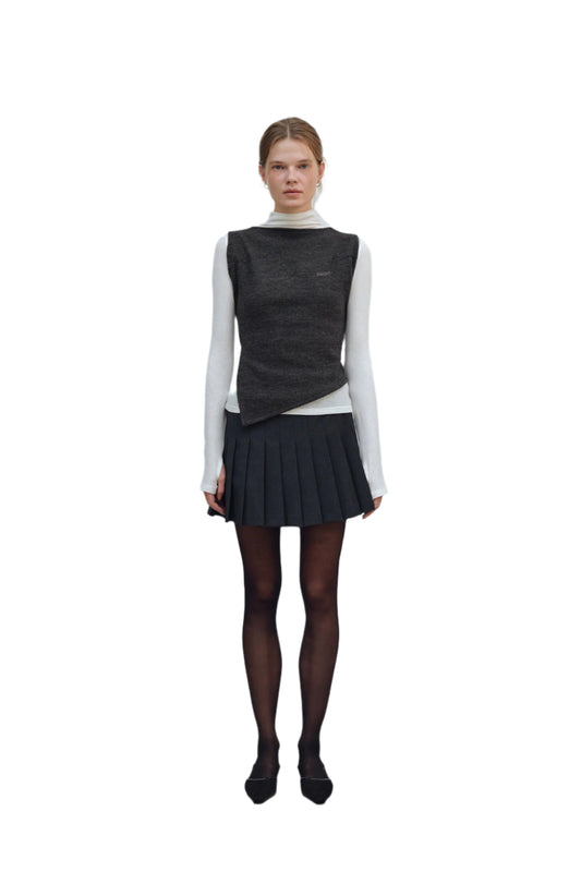 YUSE Layered Vest Mock Neck T- Shirt Ivory/charcoal