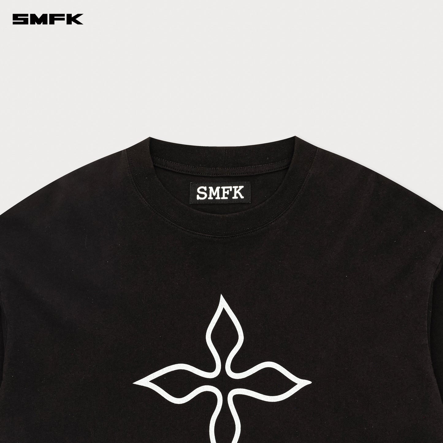SMFK Compass Black Magnolia Oversize Sweatshirt