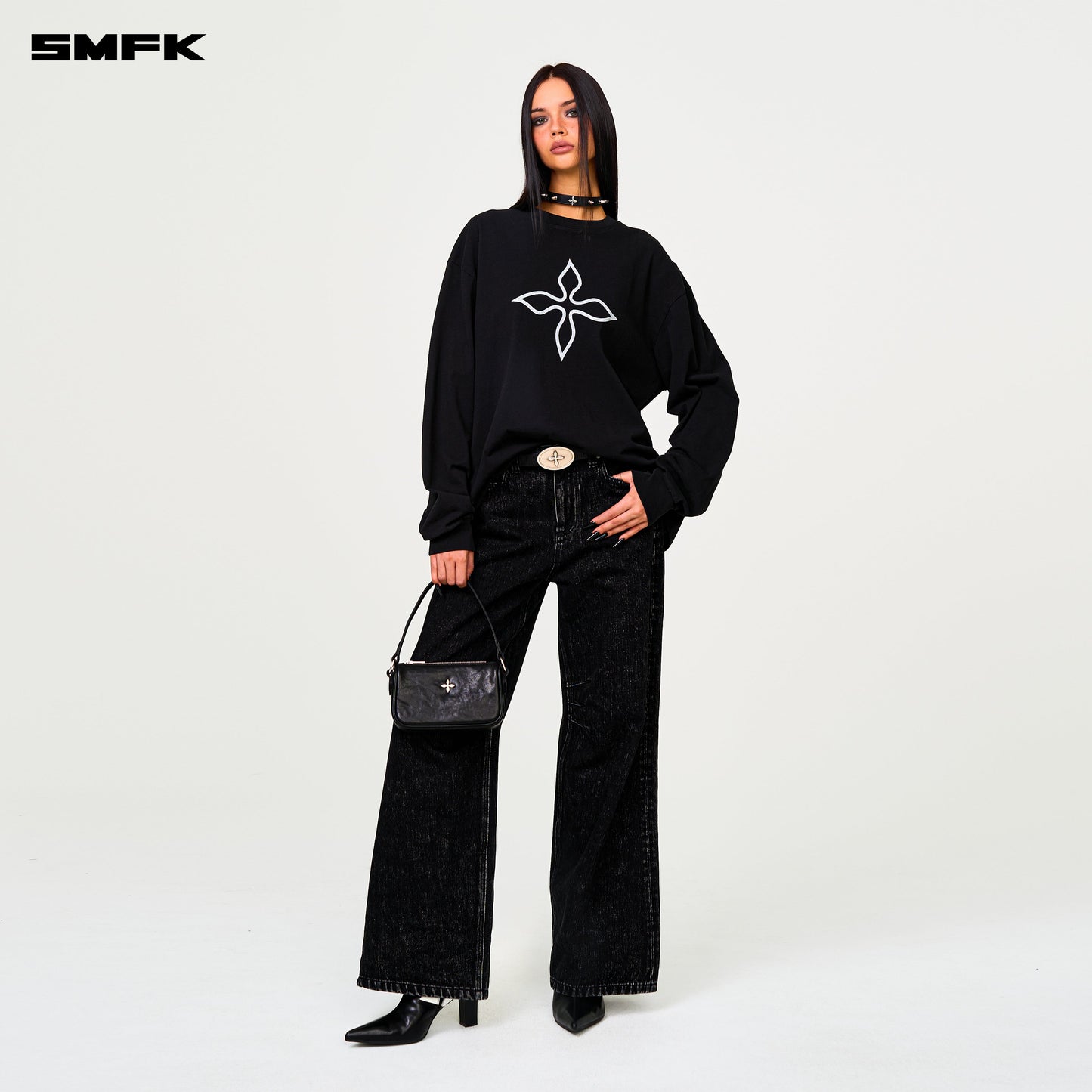 SMFK Compass Black Magnolia Oversize Sweatshirt