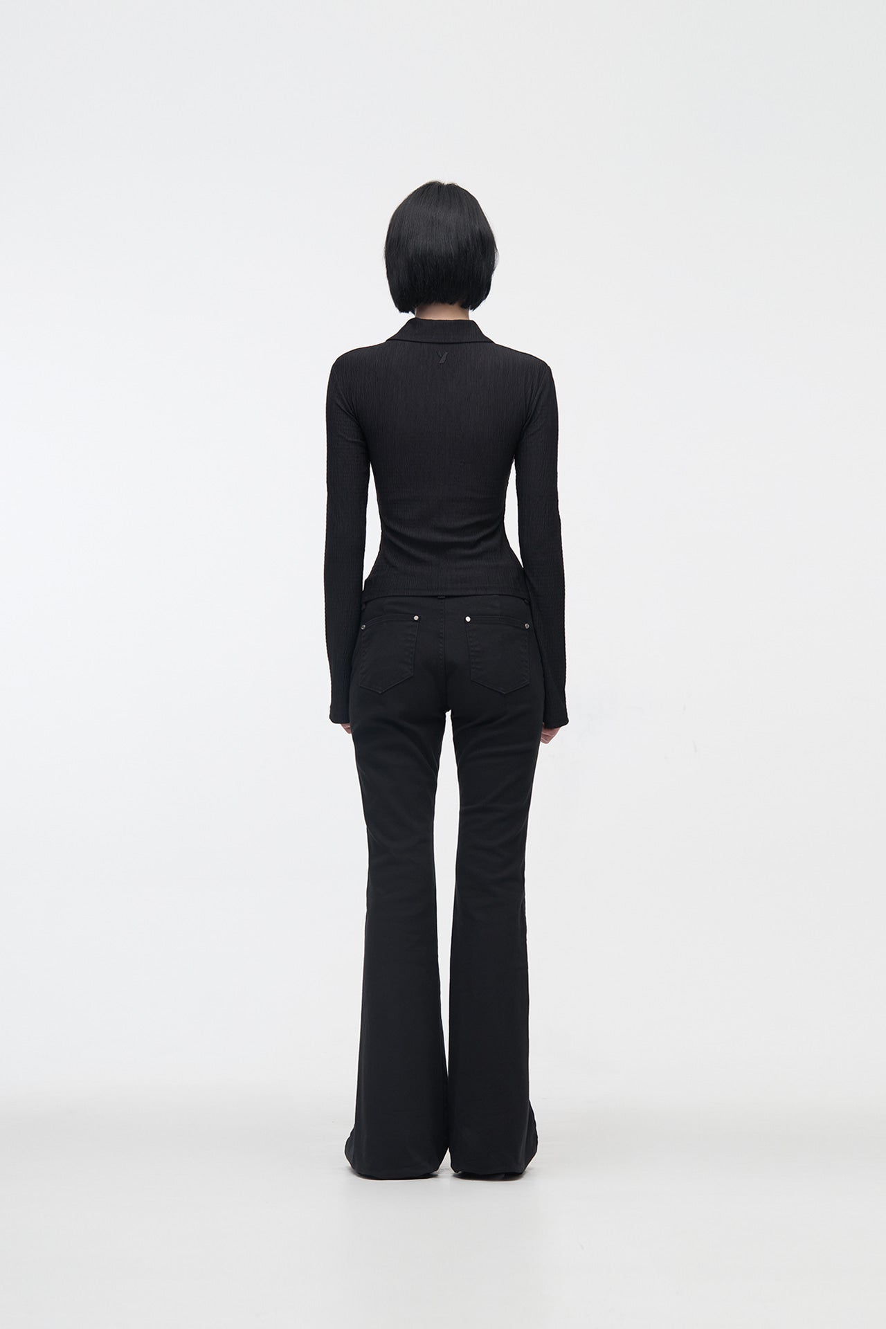 YUSE Pleats Slim Hook Closing Shirt Black