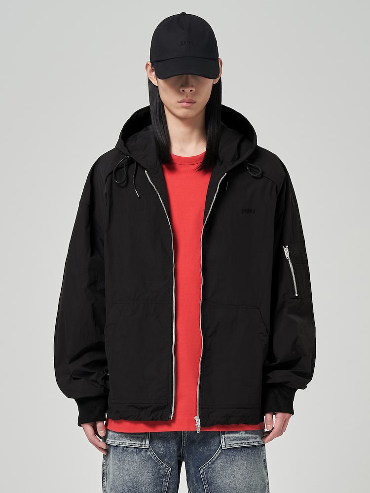 JUUN.J Nylon Puckering Hood Housecleaning Black