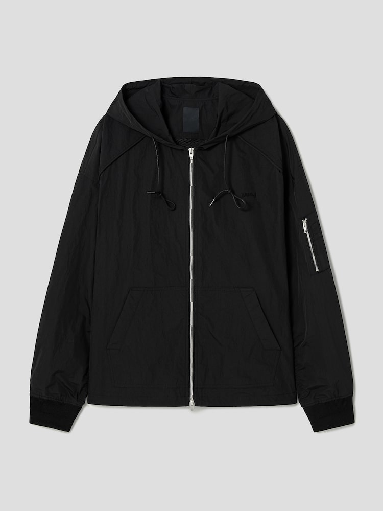 JUUN.J Nylon Puckering Hood Housecleaning Black