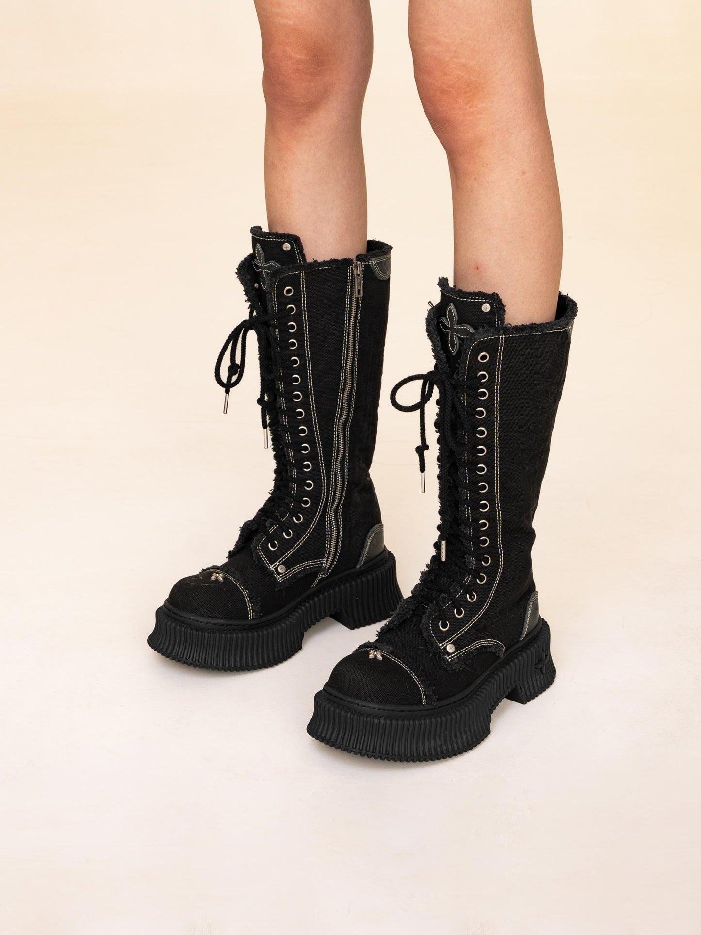 SMFK Compass Desert Black Cookies High Boots